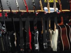 mikes guitars